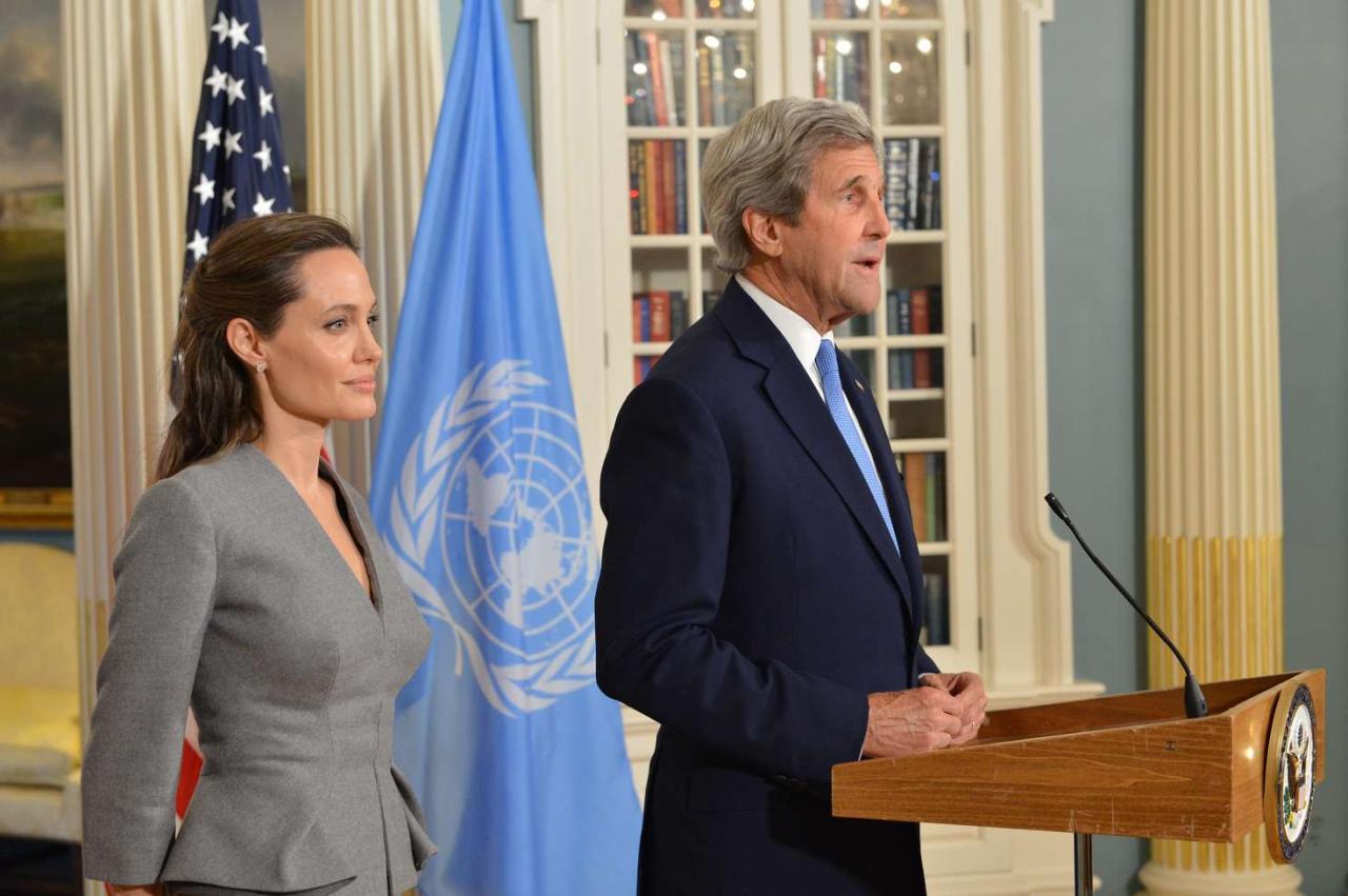 Angelina Jolie 2016 : Angelina Jolie: World Refugees Day at the US Department of State -01