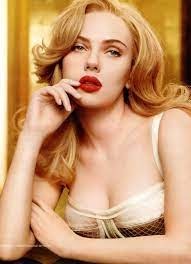 Seeing herself as “fragile and fragile”, Scarlett Johansson does not use social networks