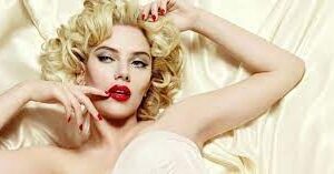 Scarlett Johansson Has a Marilyn Monroe Moment With Bombshell Blonde Curls