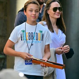Angelina Jolie enjoys a day out with son Knox at Universal Studios in LA amidst ongoing controversy. Family time is priceless Angelina Jolie enjoys a day out with son Knox at Universal Studios in LA amidst ongoing controversy. Family time is priceless