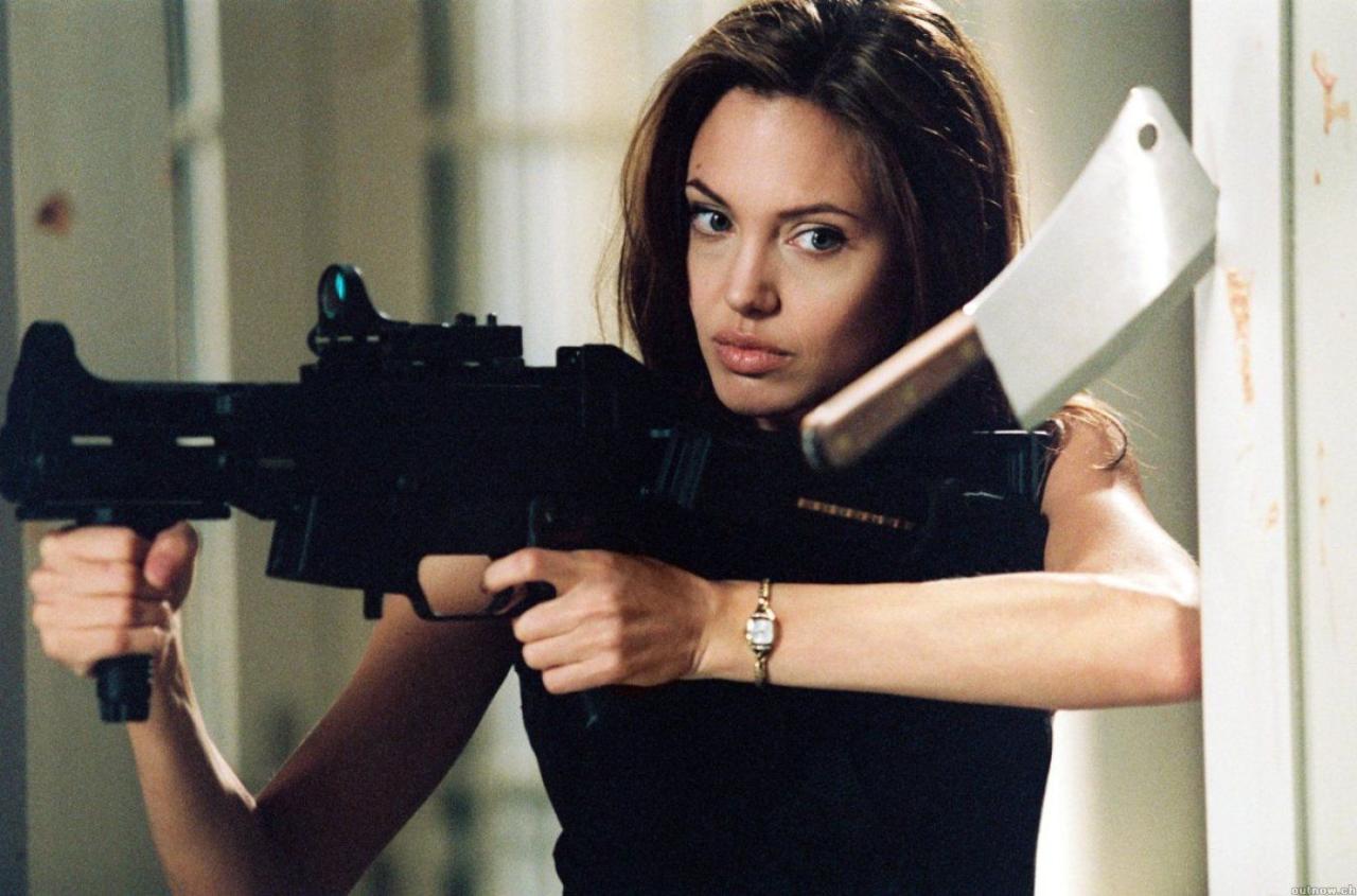 angelina jolie | Mr and mrs smith, Angelina jolie 90s, Angelina jolie