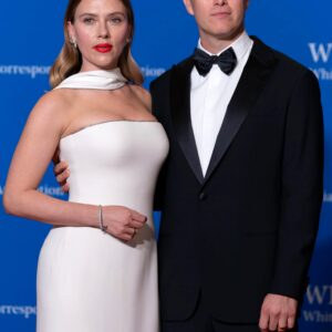 Colin Jost jokes about married life with Scarlett Johansson at White House Correspondents’ Dinner