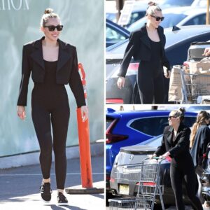 Miley Cyrus Paired Her Catsuit With a Super-Cropped Blazer