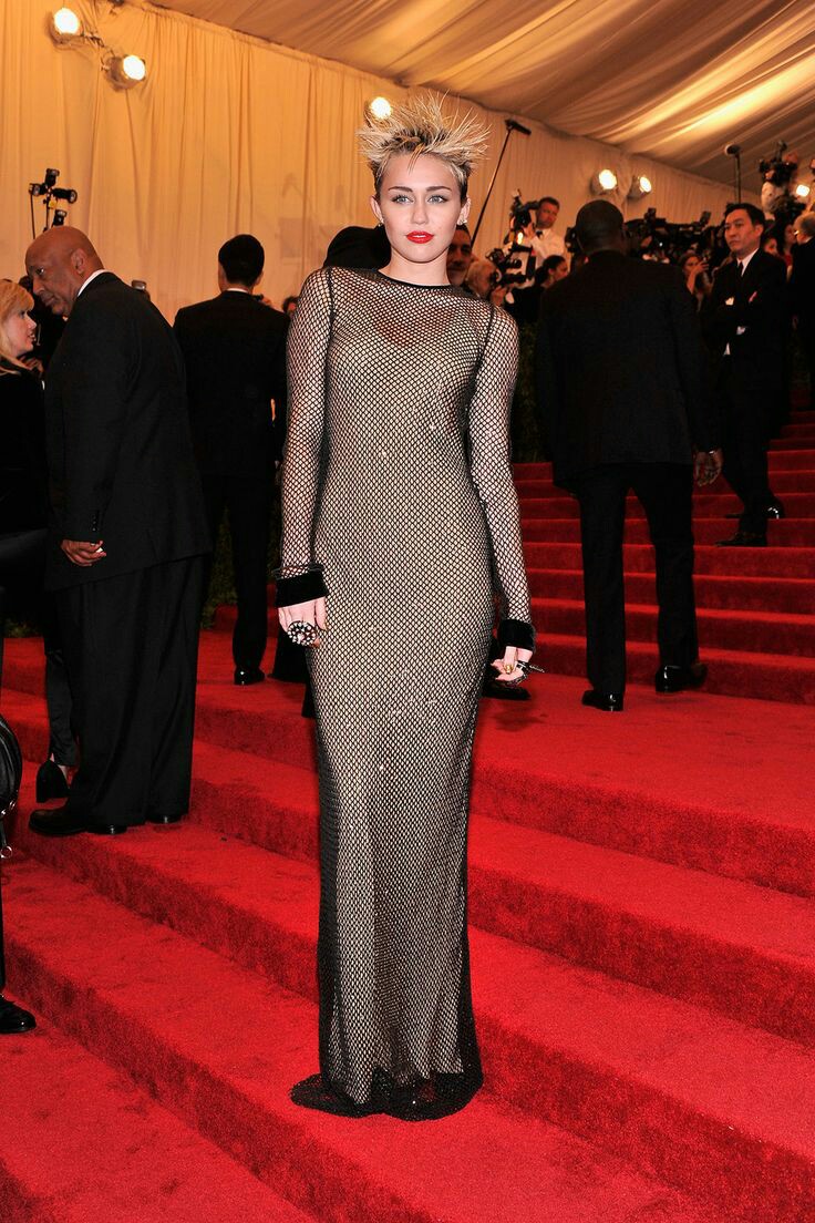 Miley Cyrus at the Met Gala red carpet in 2013