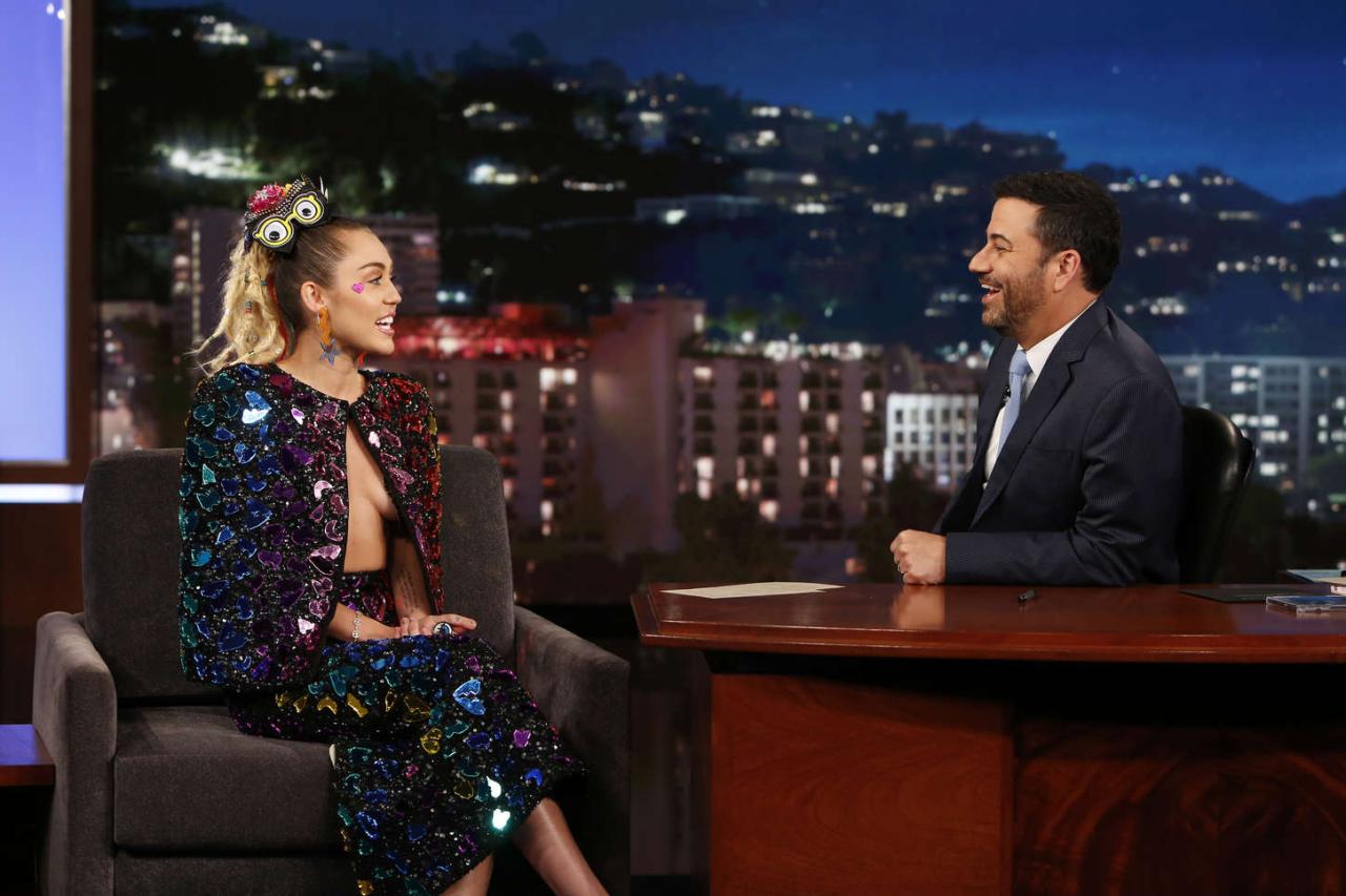 Miley Cyrus 2015 : Miley Cyrus: Jimmy Kimmel Live -01