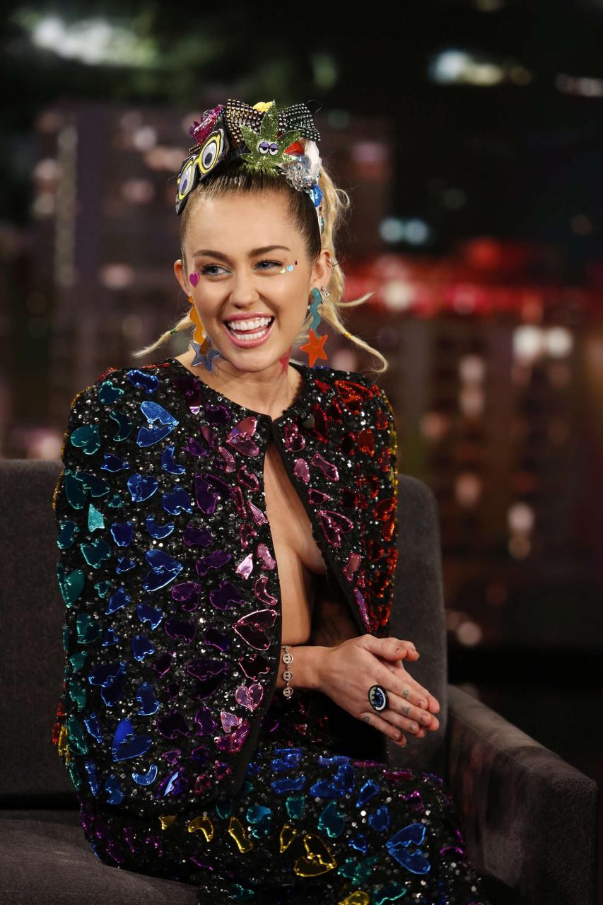 Miley Cyrus - 'Jimmy Kimmel Live' in Hollywood