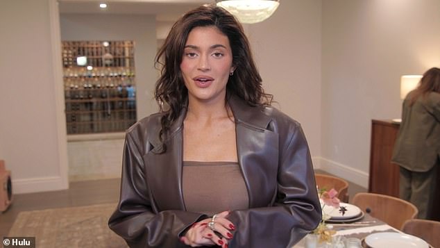 Fans got a glimpse of Kylie Jenner 's mᴀssive  million mansion on the Season 5 finale of The Kardashians, but not a glimpse into her new relationship